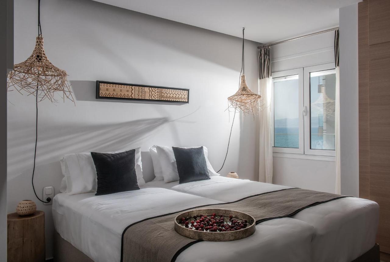 Khroma Luxury Suite 2 Beach Front Apartment Hersonissos  Exterior foto